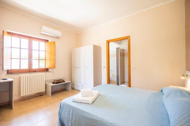 Hotel La Fattoria Sul Mare Capo Vaticano Bilik gambar